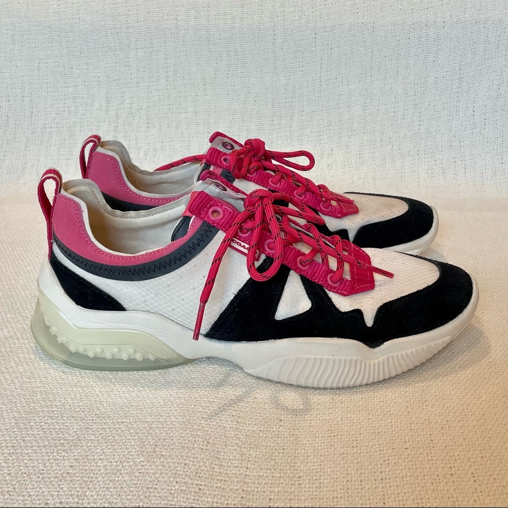 Authentic Coach Women’s Cushioned Running Shoes (7.5)